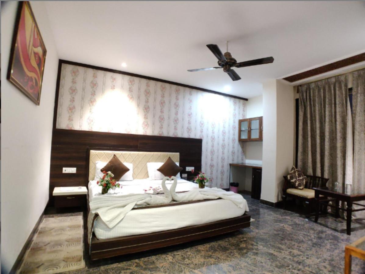 Hotel Badrika Inn Rewa Zewnętrze zdjęcie
