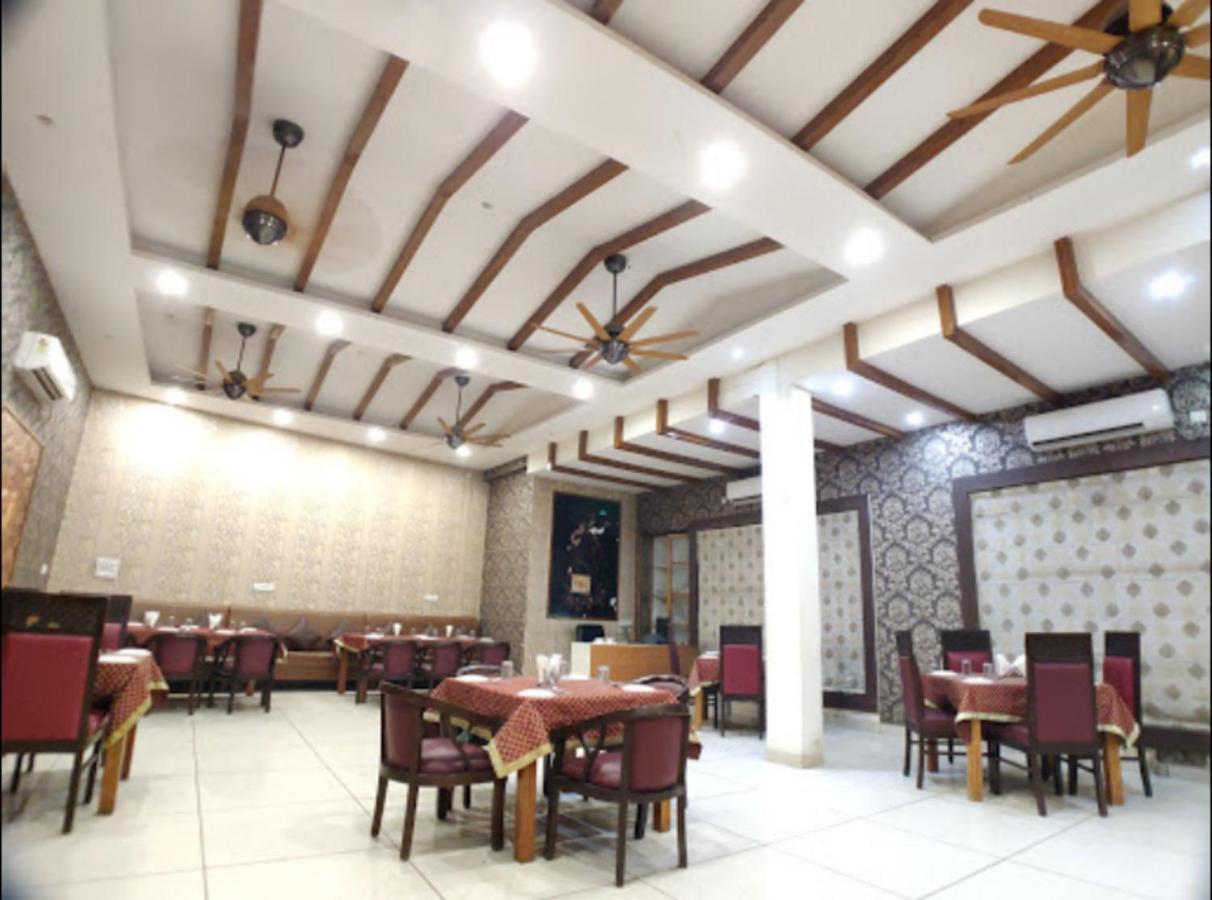 Hotel Badrika Inn Rewa Zewnętrze zdjęcie
