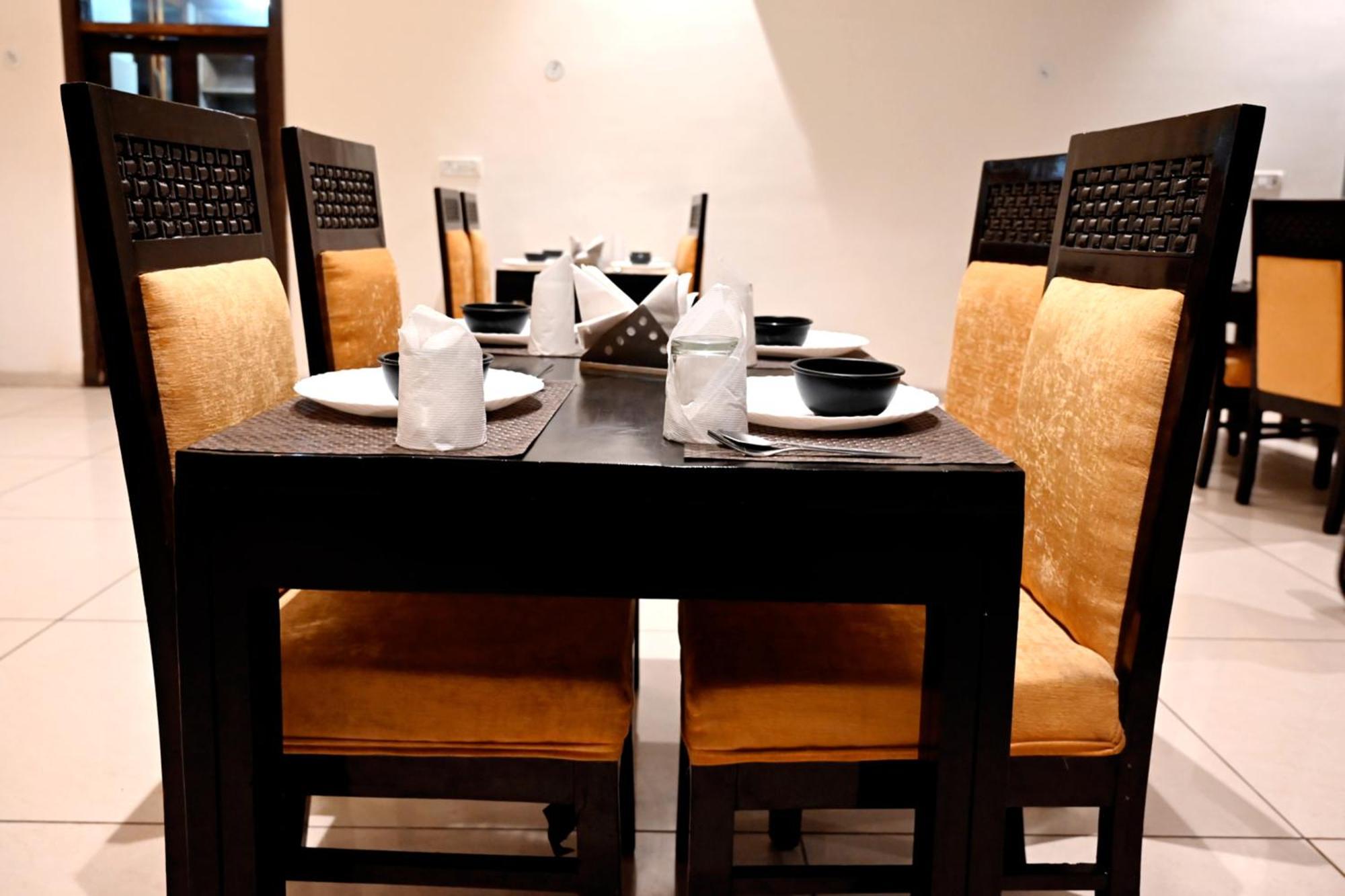 Hotel Badrika Inn Rewa Zewnętrze zdjęcie